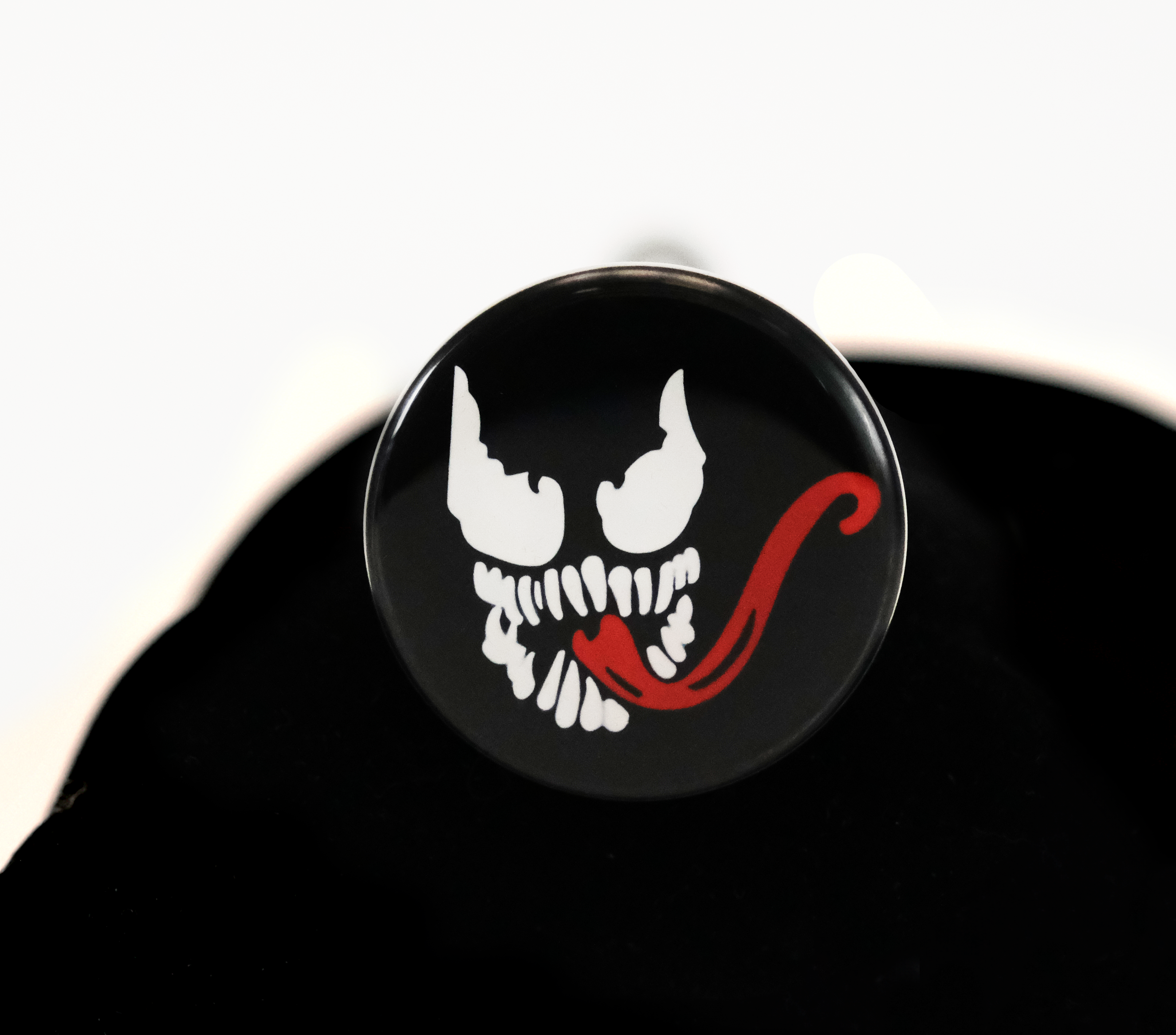 Super Skill Shot Shooter: Venom Medallion